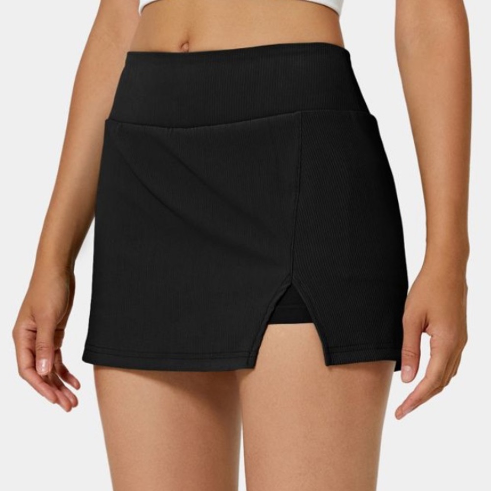 NWT Halara skirt